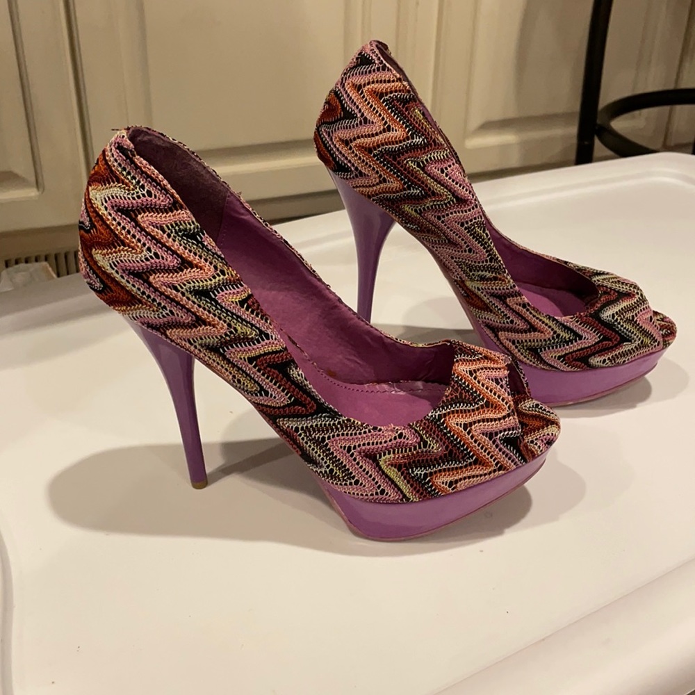 Unique Liliana size 8 Platform Heels